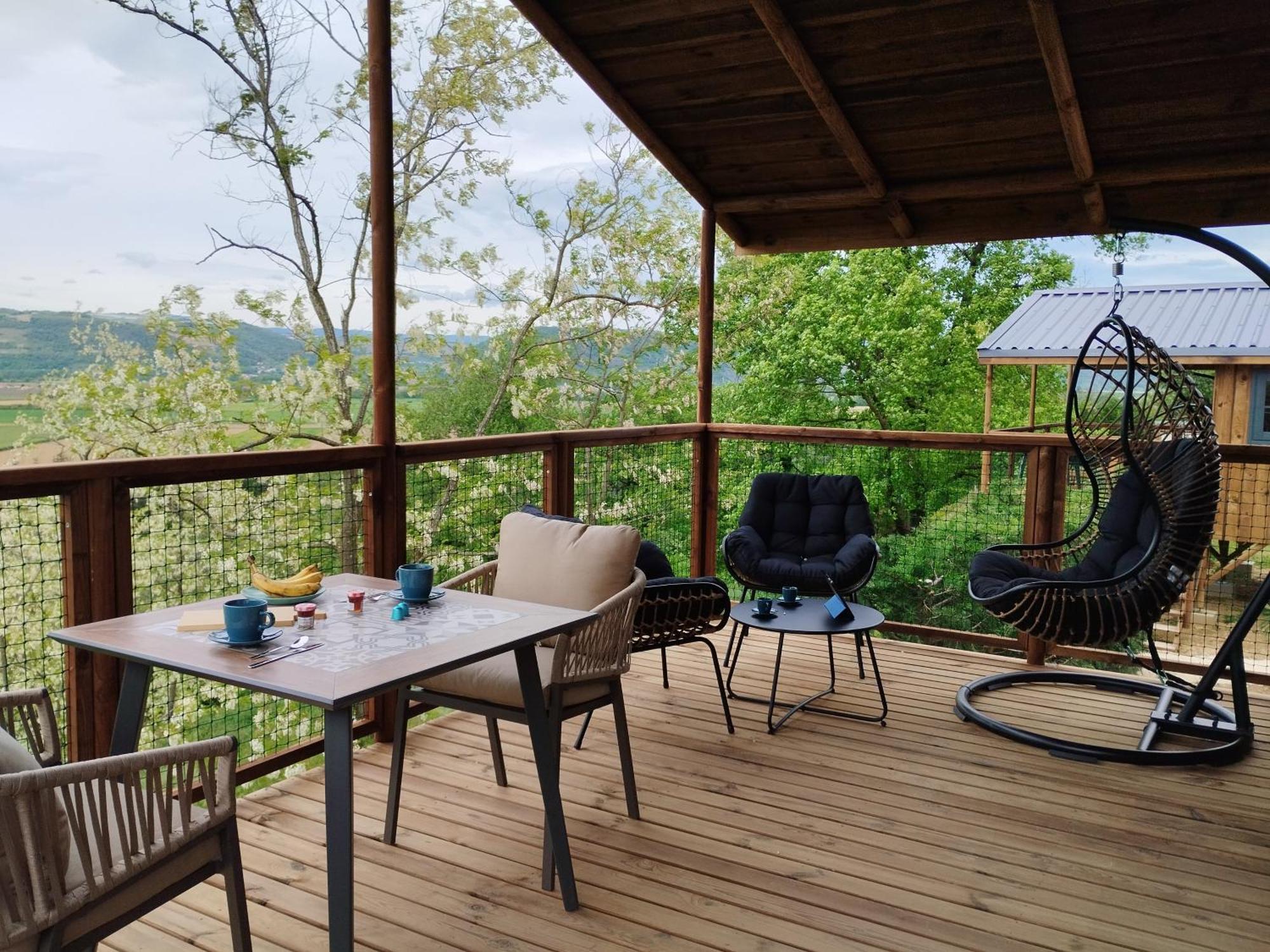 Camping Domaine De Senaud Albon Exterior photo
