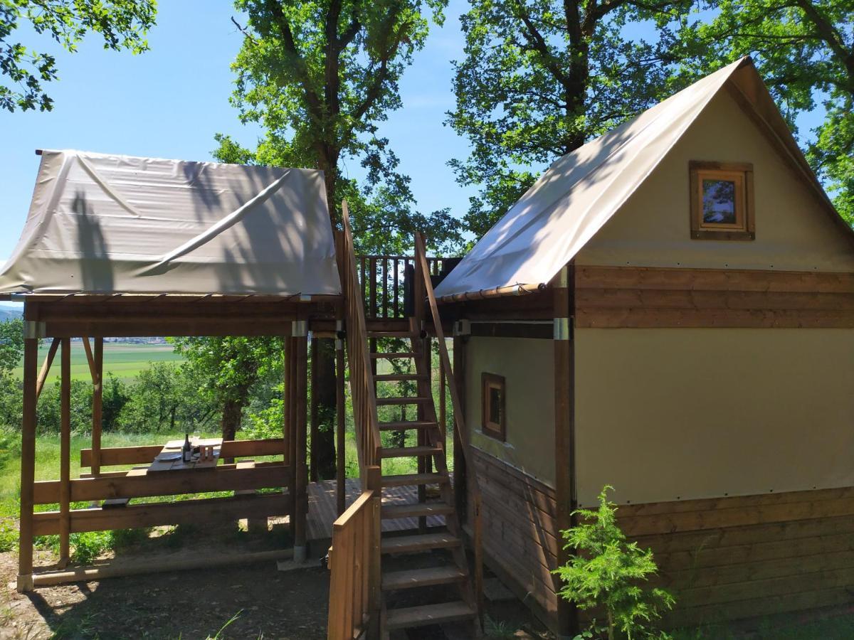 Camping Domaine De Senaud Albon Exterior photo